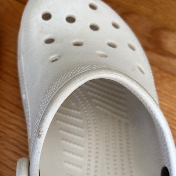 White Crocs - Picture 14 of 16